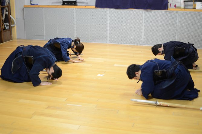 2-Hour Genuine Samurai Experience: Kendo in Tokyo - Getting Ready for Kendo