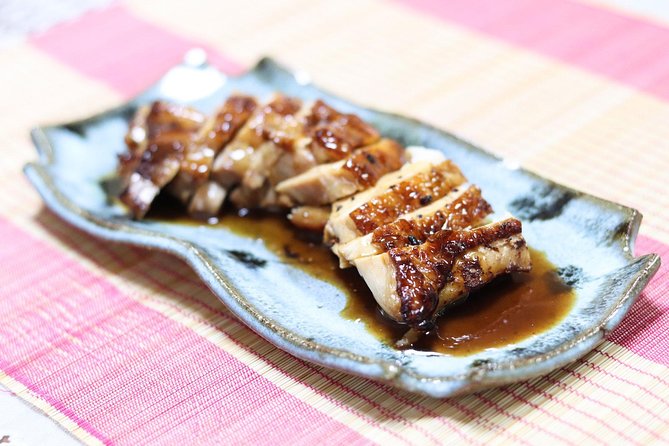 Heart-Warming Japanese in Home Cooking Lesson With a Local Mother in Osaka