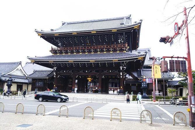 Kyoto Imperial Palace and Nijo Castle Walking Tour