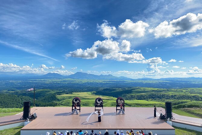 Open-Air Theater Tao-No-Oka Japanese Taiko Drums Live Show