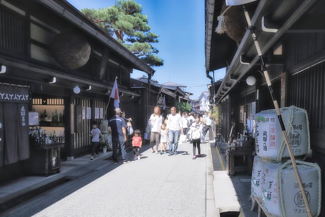 Takayama and Shirakawago Photoshoot by Professional Photographer