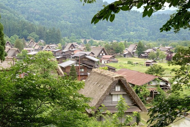 1-Day Takayama Tour: Explore Scenic Takayama and Shirakawago - Itinerary and Schedule