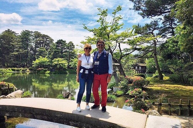 Kanazawa Highlights Tour Including Kenrokuen Garden - Exploring the Samurai District