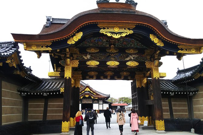 Kyoto Imperial Palace and Nijo Castle Walking Tour - Exploring Kyoto Imperial Palace