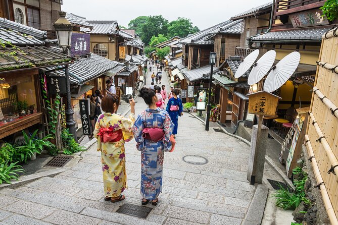 Kyoto Kimono Experience 6 Hrs Tour With Licensed Guide - What to Expect From Guide