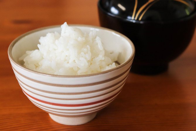 Private Cooking Class With a Sapporo Local Kanae in Her Home - Important Policies to Note