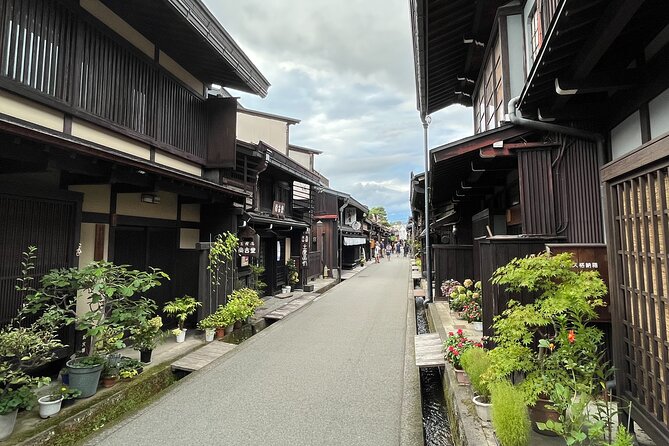 Shirakawa-Go and Hida-Takayama Private Day Trip From Nagoya - Inclusions and Exclusions Details