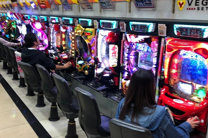 A Tour to Enjoy Japanese Official Gambling (Horse Racing, Bicycle Racing, Pachinko) - Tour Logistics and Details