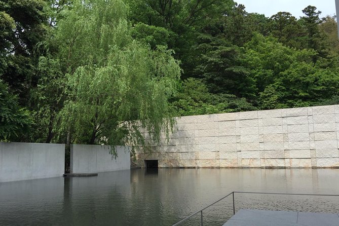 Kanazawa Highlights Tour Including Kenrokuen Garden - History of Kanazawa Castle