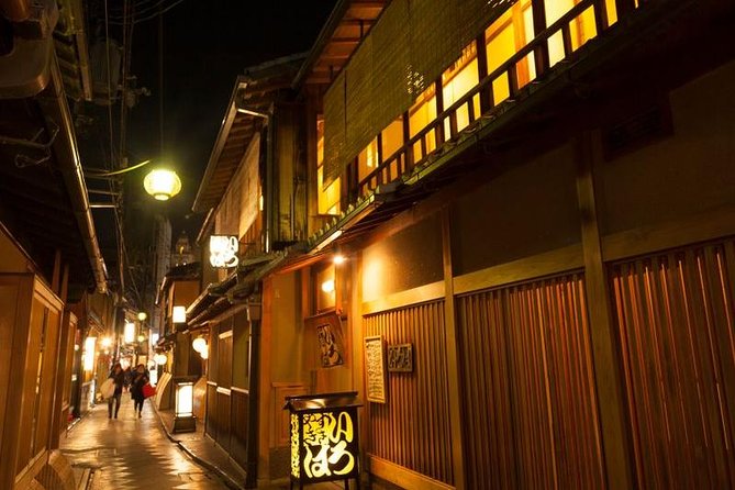 Kyoto Night Foodie Tour - What to Expect From Guides