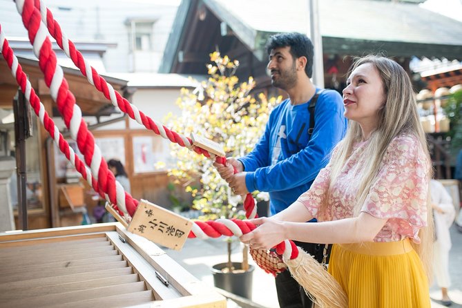 Tokyo Tsukiji Outer Fish Market Tour and Rolled Sushi Class - Essential Tour Details and Reminders