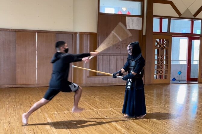 Kendo/Samurai Experience In Okinawa - Getting Ready for Combat