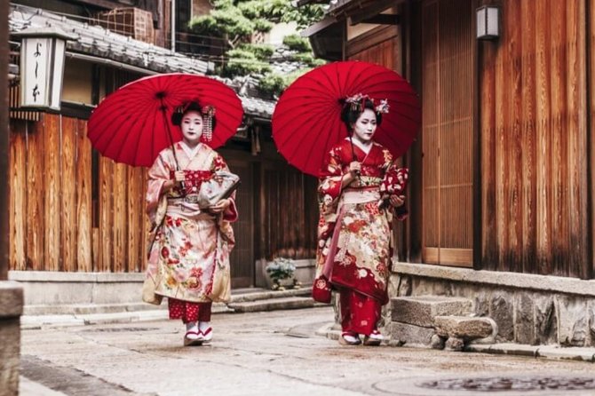 Kyoto Luxury Sake, Whisky and Cocktail Tour - Unique Kyoto Experience Awaits