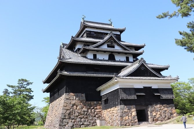 Matsue Half-Day Private Trip With Government-Licensed Guide - Pricing and Group Discounts