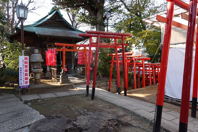 Old Town Tokyo: Shinagawa-Juku Walking Tour - Discovering Old Tokyo Landmarks