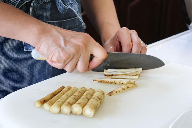 Private Cooking Class With a Sapporo Local Kanae in Her Home - A Taste of Hokkaidos Culture