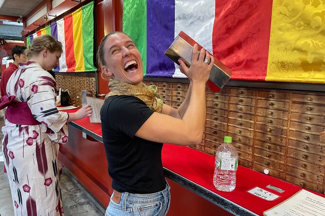 Sushi Making Experience + Japanese Sake Drinking Set in Tokyo - Enjoying a Unique Cultural Experience