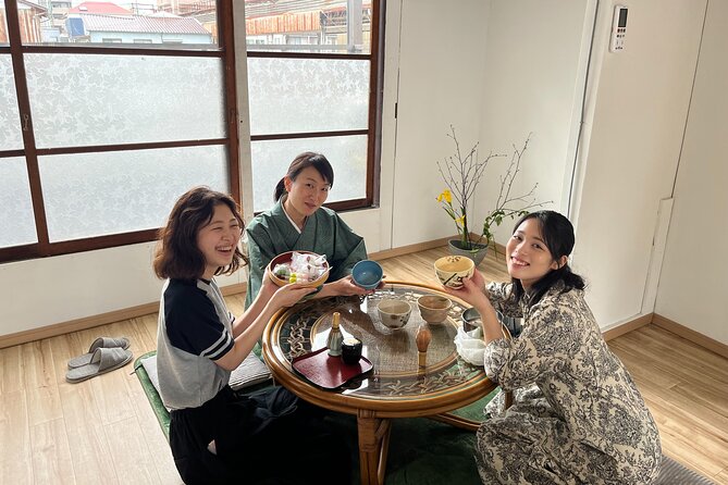 Tea Ceremony in a Traditional Century-old Japanese House - Just The Basics