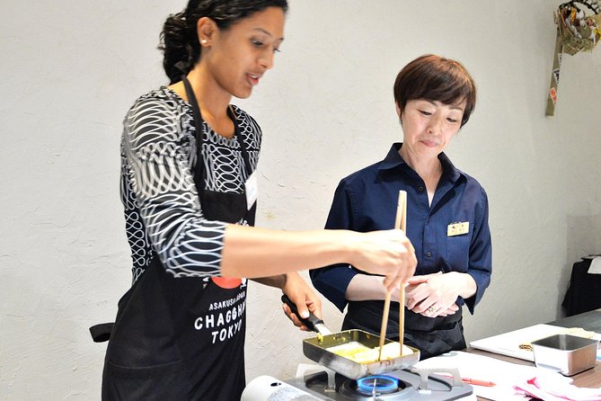 Private Market Tour and Sushi Class in Asakusa With a Chef