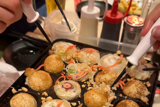 Takoyaki Party & Shinjuku Night Tour in Tokyo ※Unlimited Drinks