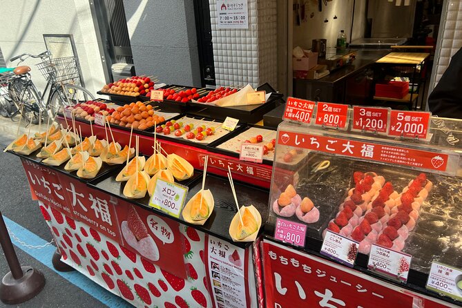 Tsukiji: Fish Market Food and Walking Tour