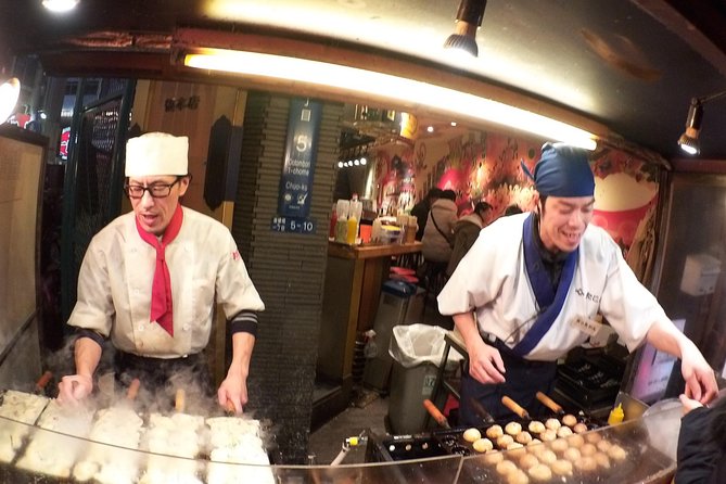 Evening Street Food Hopping Tour in Downtown Osaka - Osakas Nightlife Scene Unveiled