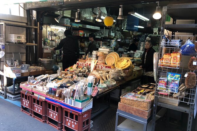 From The Sea To Plate Try Tokyos Tsukiji Fish Market Food Tour - Expert Guidance Every Step