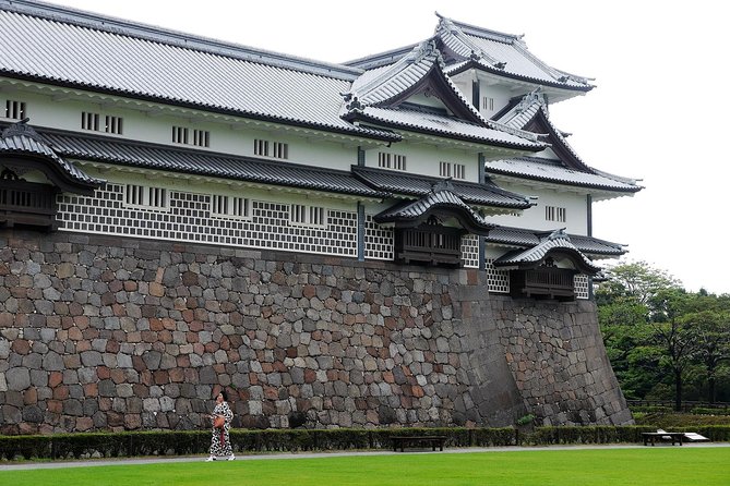 Must See Kanazawa With A Local: Private & Personalized - Uncovering the Citys Best Kept Secrets