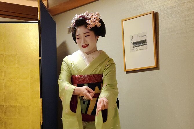 Kyoto Kimono Rental Experience and Maiko Dinner Show - Meeting and Pickup Information