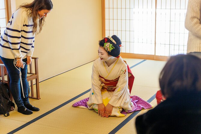 Meet a Geisha in Kyoto: Enjoy Exclusive Geisha Show in Gion - Essential Tour Information and Tips