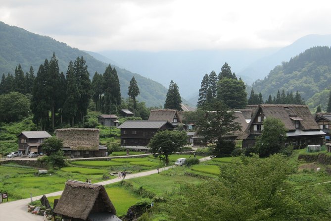 [One-Day Bus Tour Departing From Kanazawa Station] Shirakawa-Go and Gokayama - Two World Heritage Villages Enjoyable Bus Tour - What to Prepare and Expect