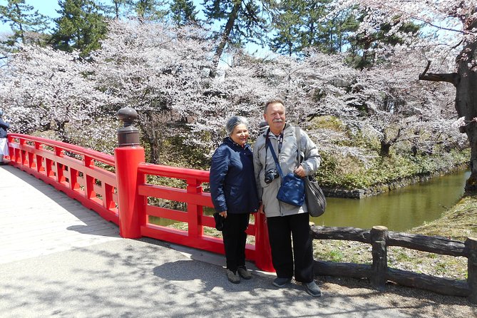 Private Cherry Blossom Tour in Hirosaki With a Local Guide - Important Tour Information