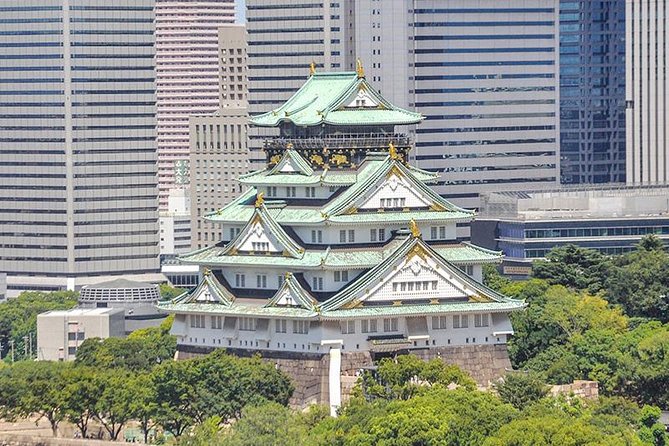 A Tour to Explore the Symbol of Osaka: Osaka Castle - The Lives of Samurai Warriors