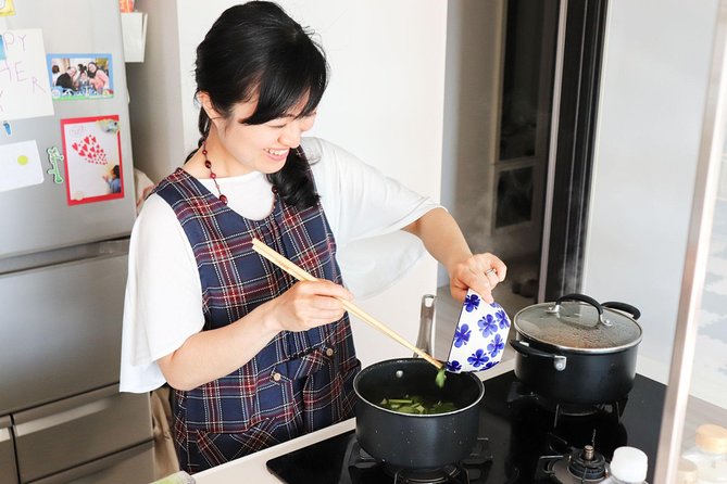 Enjoy a Japanese Cooking Class With a Charming Local in the Heart of Sapporo - Cooking Class Logistics Explained