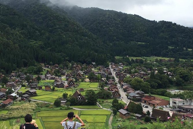 [One-Day Bus Tour Departing From Kanazawa Station] Shirakawa-Go and Gokayama - Two World Heritage Villages Enjoyable Bus Tour - Just The Basics