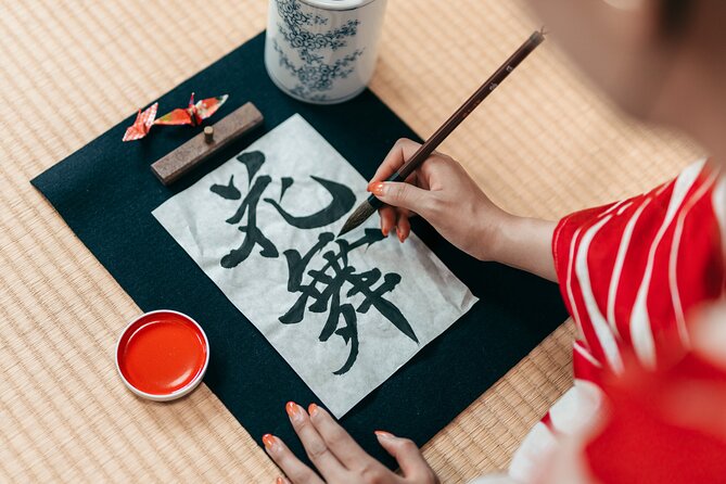 Studio Aya Calligraphy Workshop in Kyoto - Just The Basics