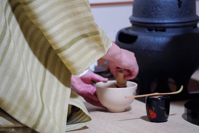 Tea Ceremony by the Tea Master in Kyoto, Shiun An - Just The Basics