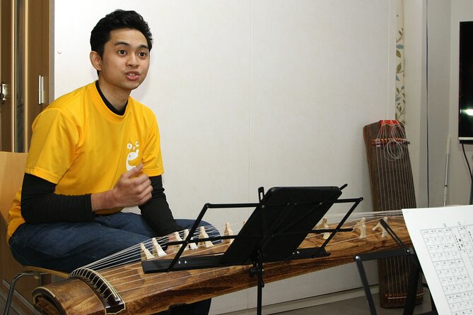 Experiential Lesson of the Japanese Instrument Koto