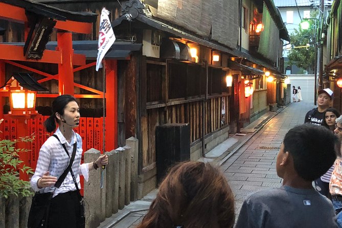 Gion Walking Tour by Night