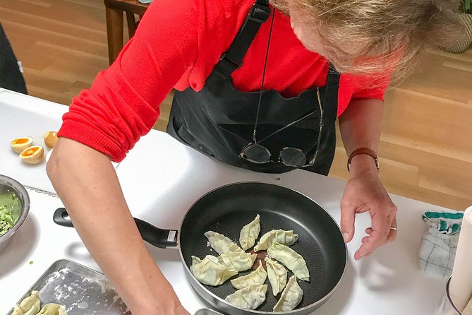 Cook Homestyle Ramen and Gyoza From Scratch - Preparing the Ramen Broth