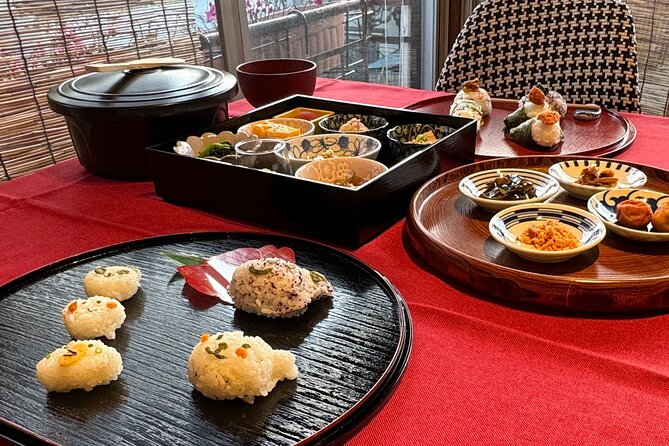 Lets Lunch / YANAKA MADAME HOME / Local Dish & Rice Ball Making. - Savoring Local Japanese Cuisine