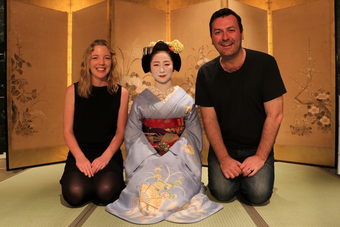 Mesmerizing Dinner With Maiko & Geisha - Traditional Japanese Dinner Experience