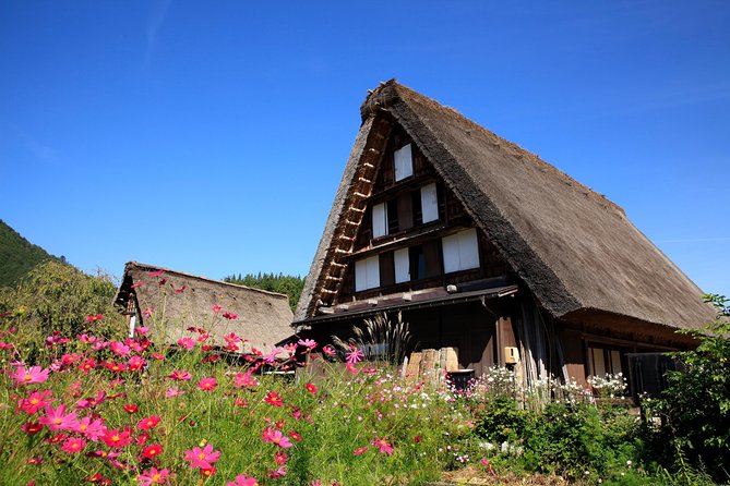 Shirakawago(Unesco World Heritage)/ Onsen / Hiking / 1day Tour - Unwinding at Hirayunomori Onsen