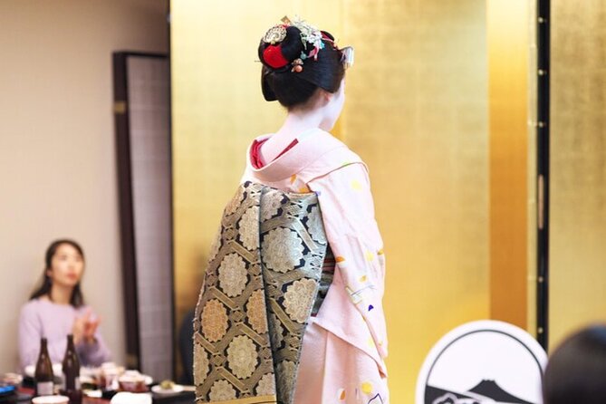 Kyoto Gion Private Guided Tour, Maiko or Geisha Dinner Included - Maiko or Geisha Performance Details