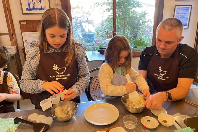 Lets Lunch / YANAKA MADAME HOME / Local Dish & Rice Ball Making. - Exploring Tokyos Hidden Gem