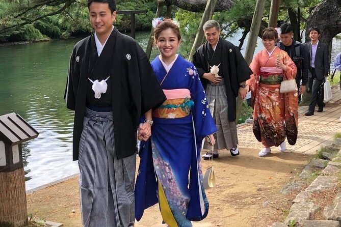 Private Kimono Elegant Experience in the Castle Town of Matsue - Getting Ready for the Shoot