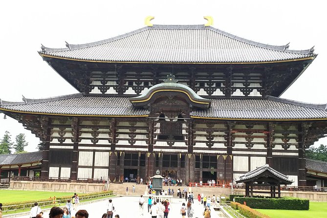 Relax in Nara: Deer Park, Todai-ji Temple and Merchants Town - Exploring Naras Merchants Town