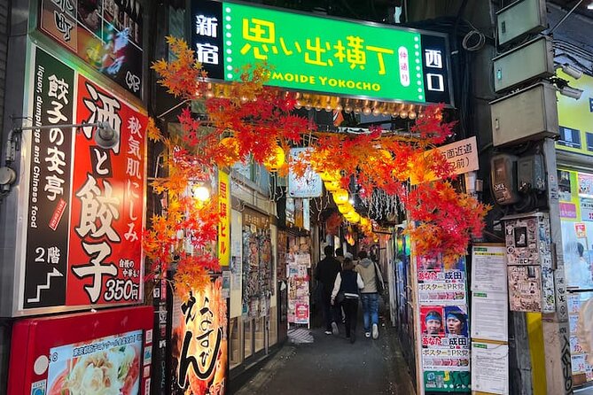 Shinjuku Kabukicho and Golden Gai Walk & Eat Tour - Meeting Point and Tour Details