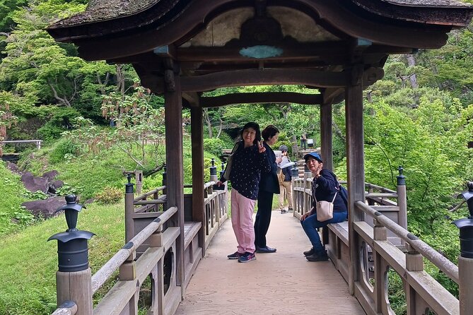 Guided History & Nature Exploration in the Yokohama Hill Area - Meeting Your Tour Guide