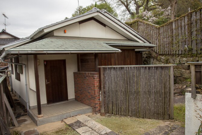 Half-Day Private Folk Crafts Tour With an Expert in Okayama - Museum of Folk Craft History